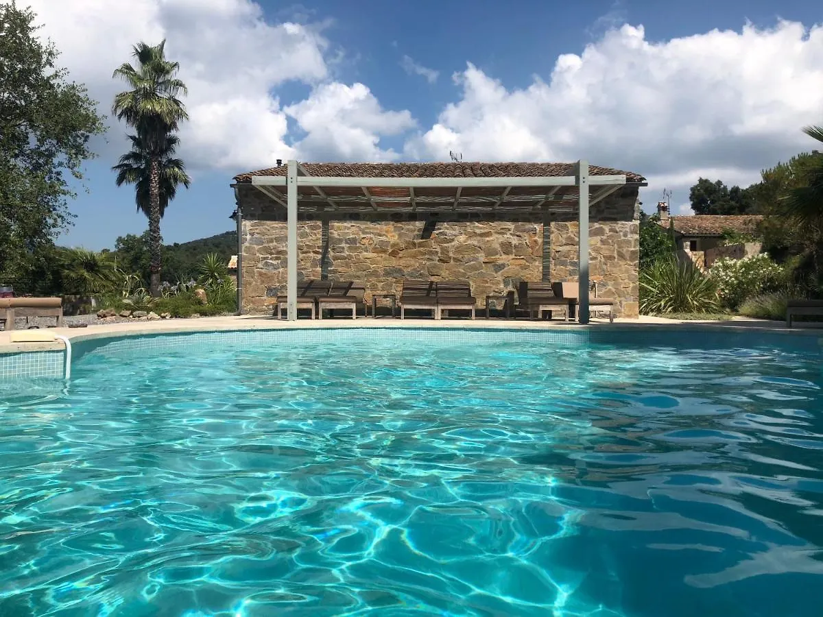 Bed & Breakfast Bed and Breakfast Les Aurochs Grimaud