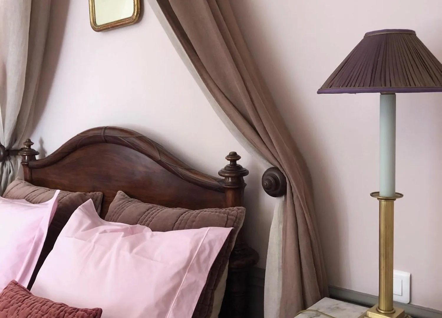Bed and Breakfast Les Aurochs Grimaud 0*,  Francia