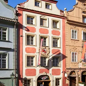 **** Hotel Red Lion Tsjechië