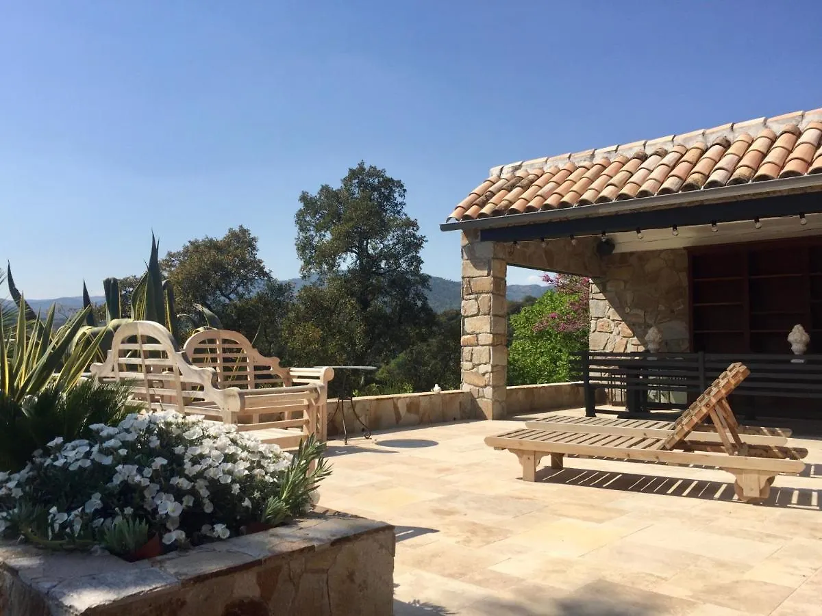 Bed & Breakfast Bed and Breakfast Les Aurochs Grimaud Francia