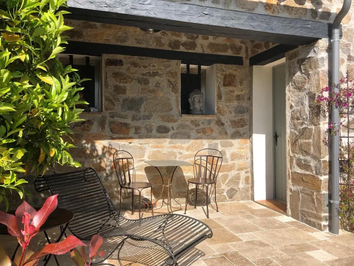 Bed & Breakfast Bed and Breakfast Les Aurochs Grimaud